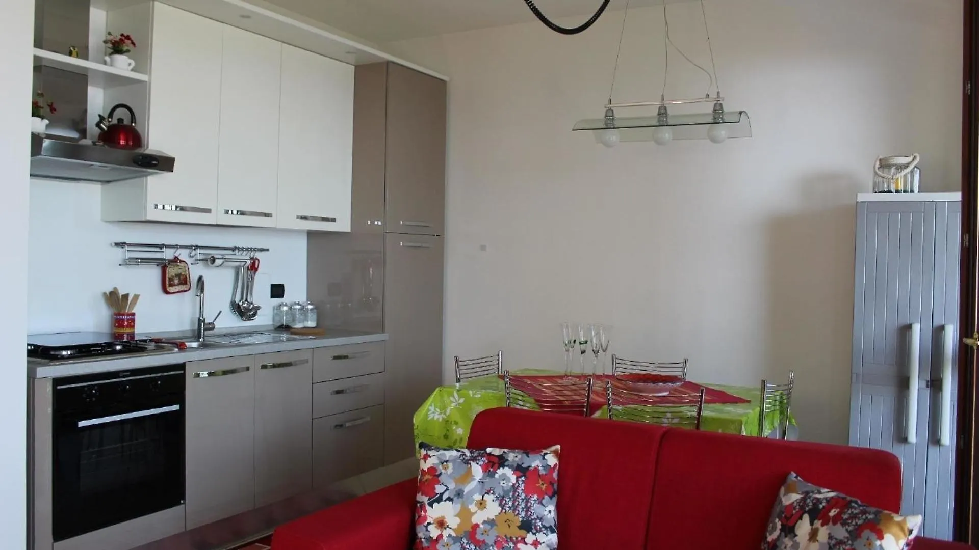 Ganzes Apartment In Toscolano-Maderno Mit Privatparkplatz Und Seeblick