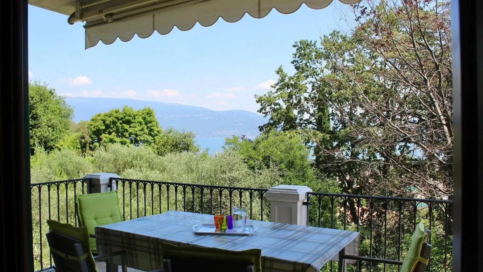 Ganzes Apartment In Toscolano-Maderno Mit Privatparkplatz Und Seeblick