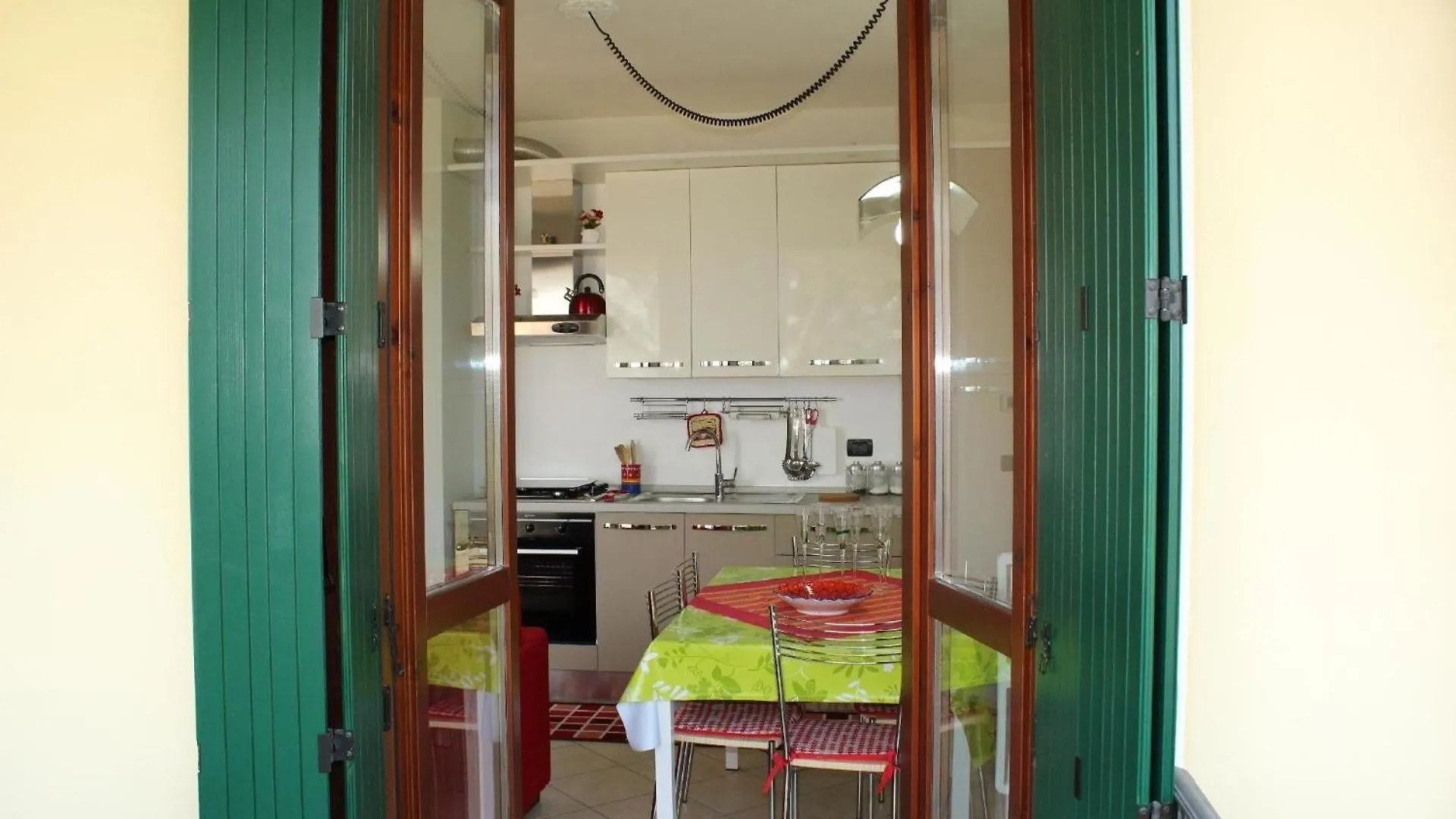 Ganzes Apartment In Toscolano-Maderno Mit Privatparkplatz Und Seeblick 0*, Toscolano Maderno