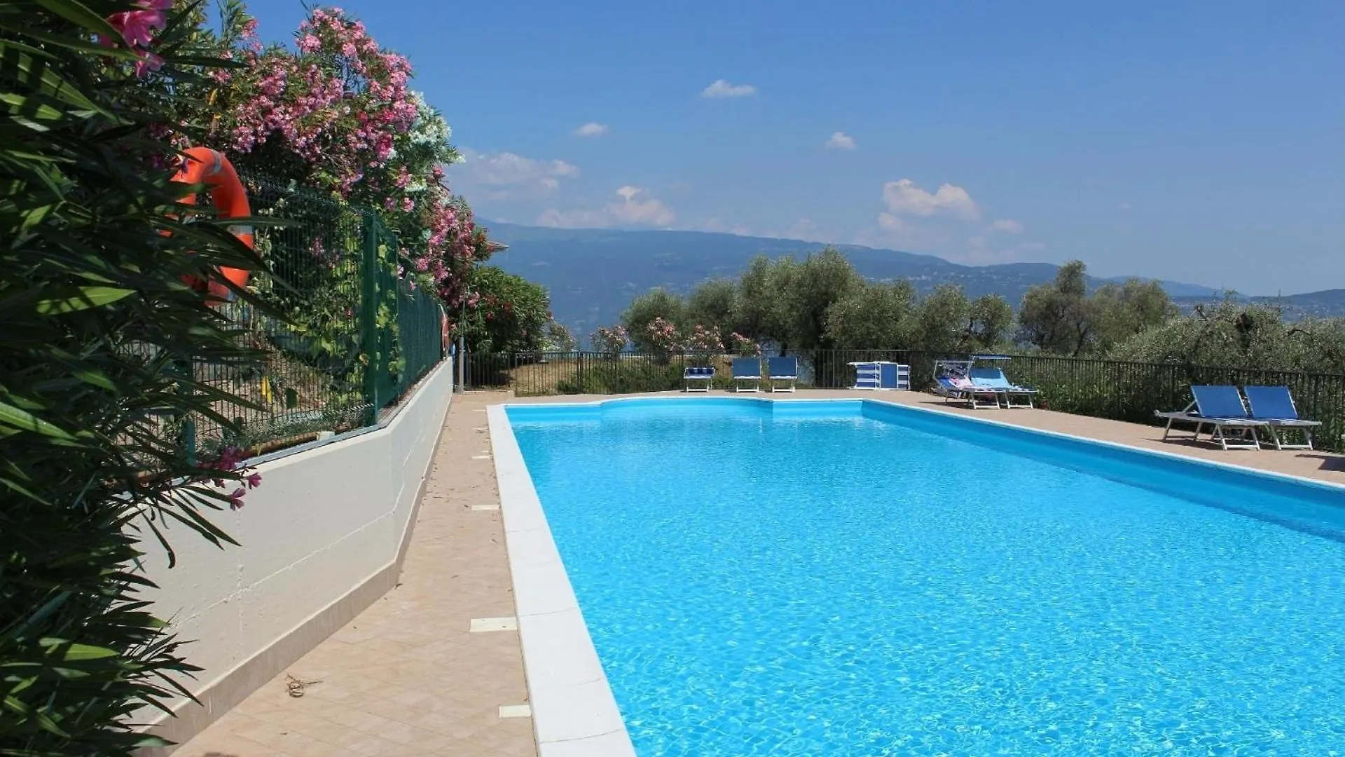 Ganzes Apartment In Toscolano-Maderno Mit Privatparkplatz Und Seeblick Toscolano Maderno