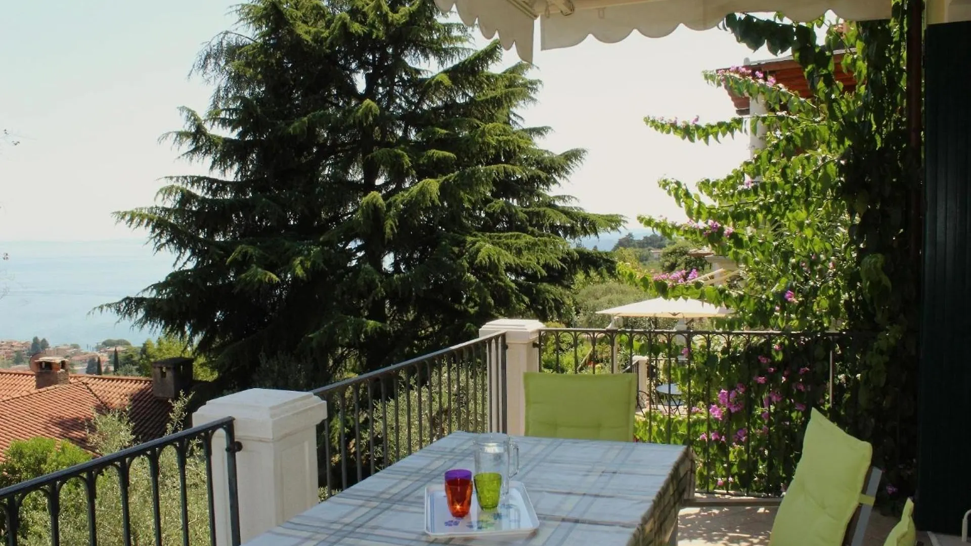 Ganzes Apartment In Toscolano-Maderno Mit Privatparkplatz Und Seeblick